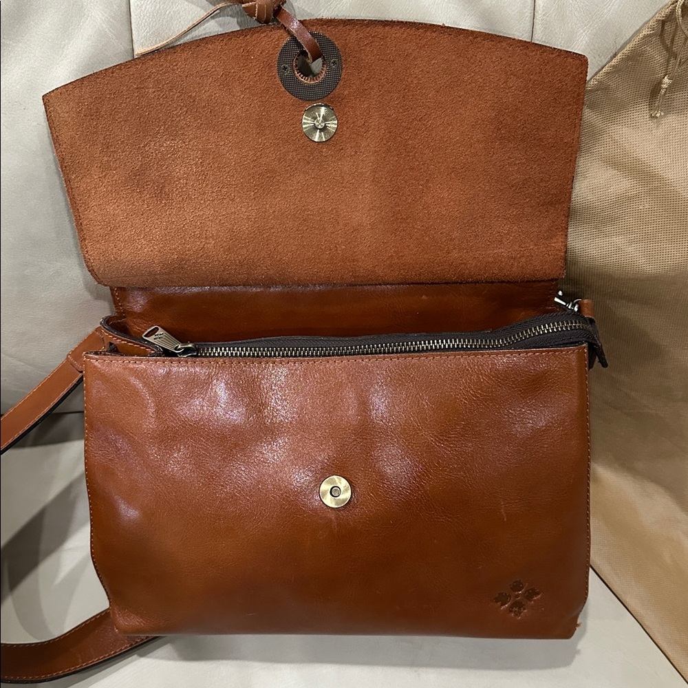Patricia Nash Unique Brown Leather Handbag with tassel - Picture 4 of 12